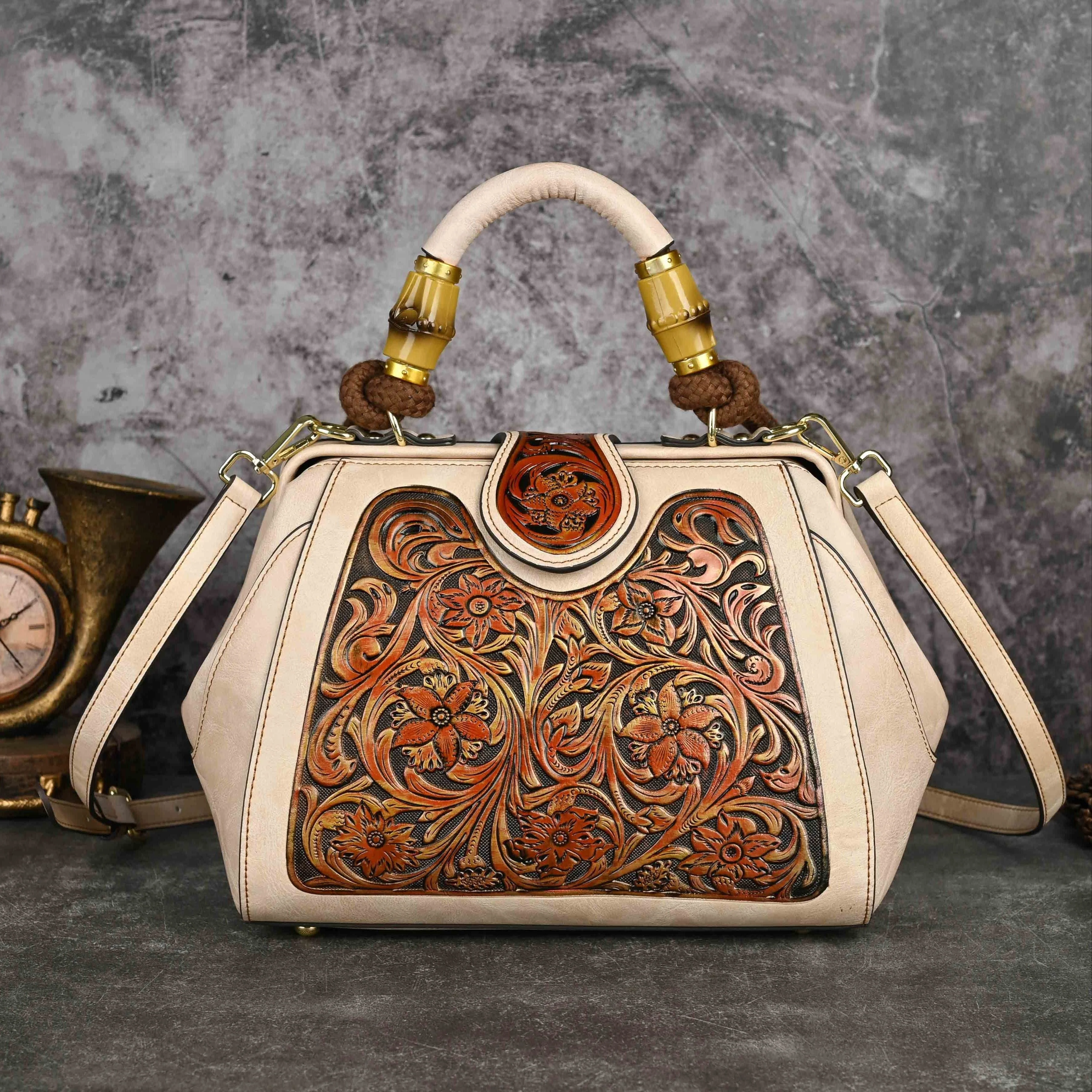 Dorothy™ | Argyle Messenger Bag - Image 7