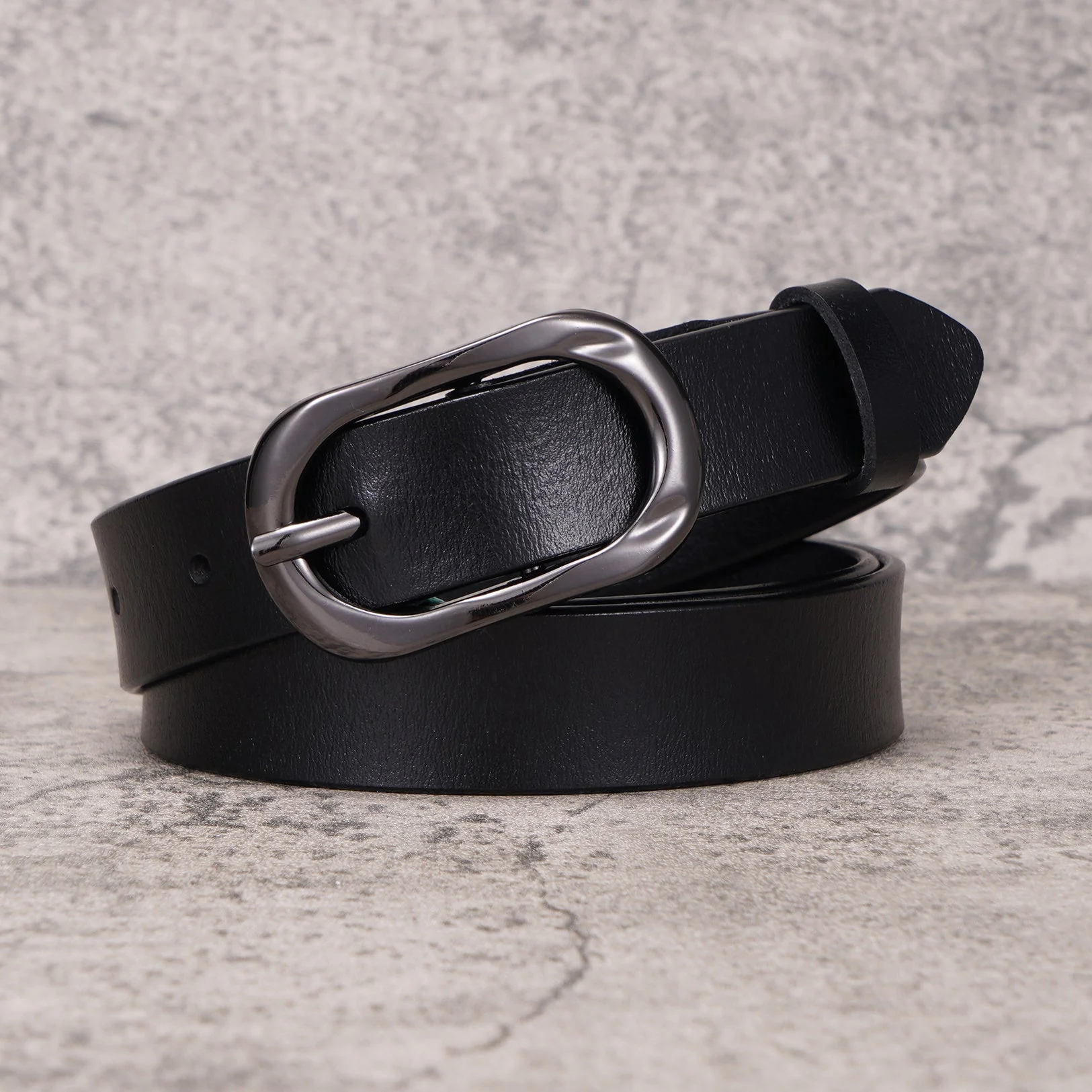 Elizabeth™ | Minimalist Metallic Buckle Belt - Image 3
