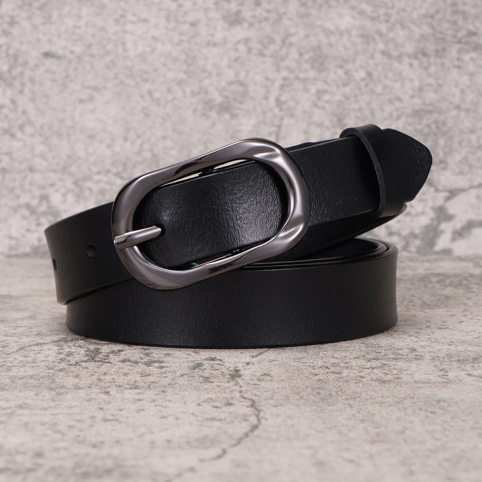 Elizabeth™ | Minimalist Metallic Buckle Belt - Image 5