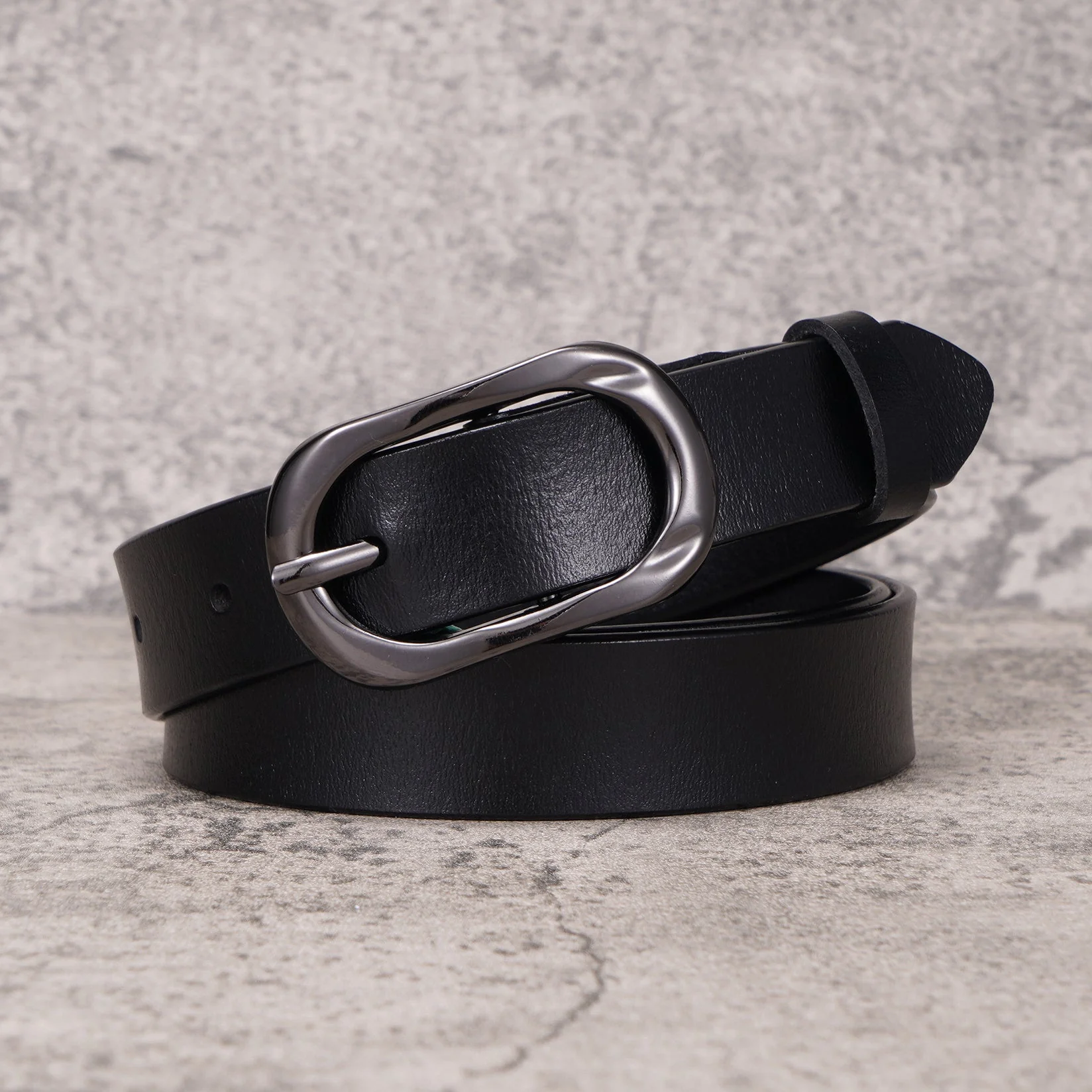 Elizabeth™ | Minimalist Metallic Buckle Belt - Image 7